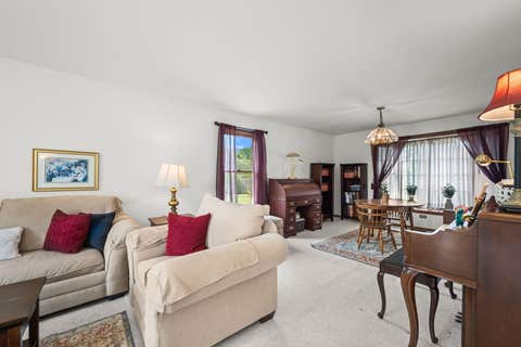 Tiny photo for 1566 N WINDSOR Drive #1566, Arlington Heights, IL 60004 (MLS # 12715416)