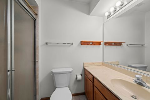 Tiny photo for 1566 N WINDSOR Drive #1566, Arlington Heights, IL 60004 (MLS # 12715416)
