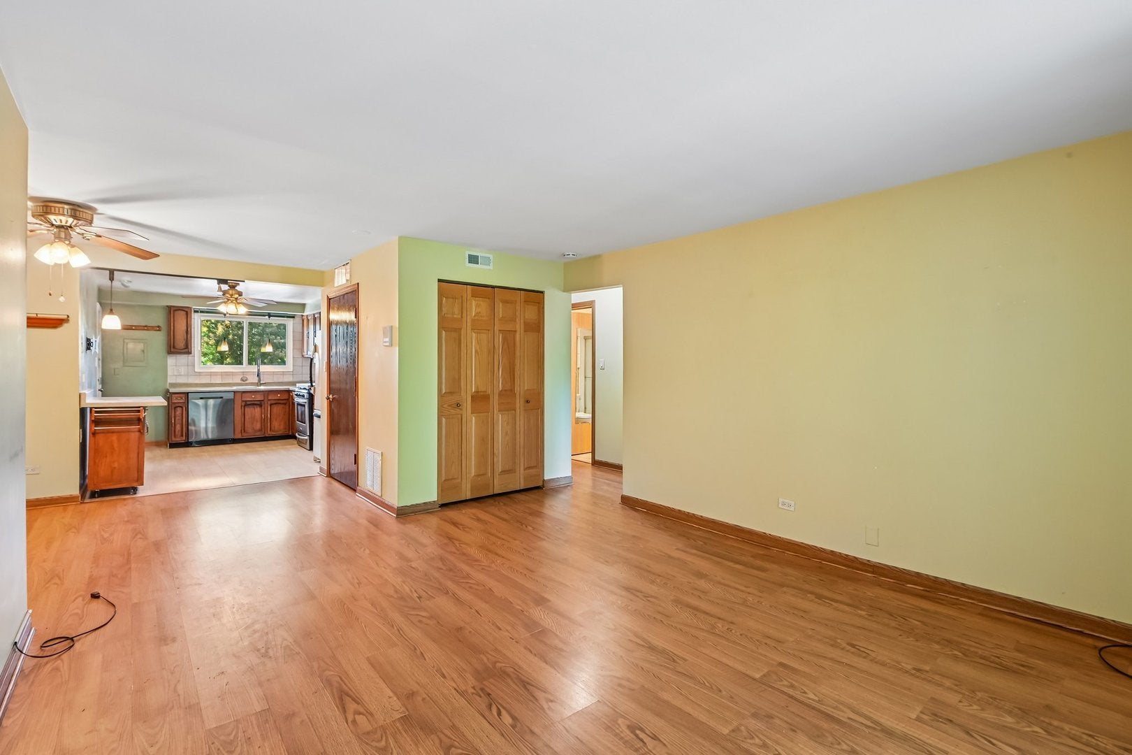 1406 S Fairfield Avenue 49B