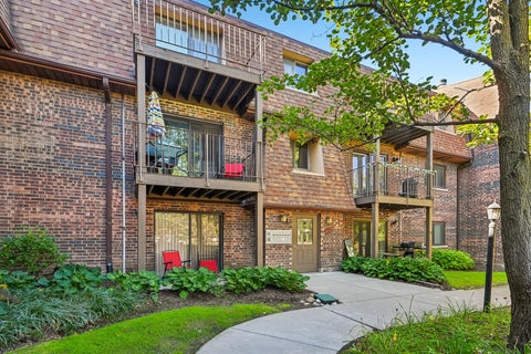 Photo of 1406 S Fairfield Avenue #49B, Lombard, IL 60148 (MLS # 12788911)