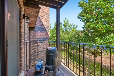 Tiny photo for 1406 S Fairfield Avenue #49B, Lombard, IL 60148 (MLS # 12788911)