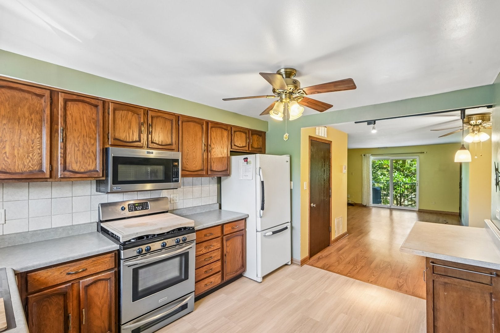 1406 S Fairfield Avenue 49B