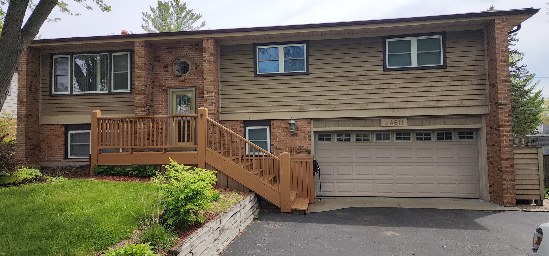 34611 N Iroquois Trail