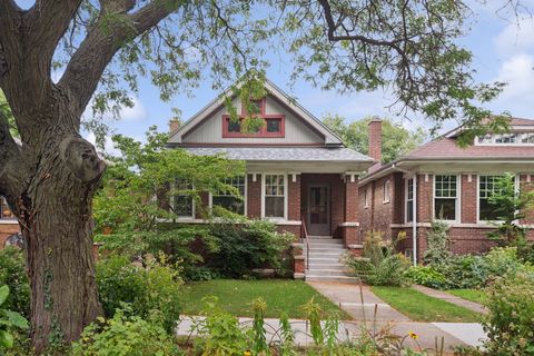 2720 W Gunnison Street Chicago IL 60625