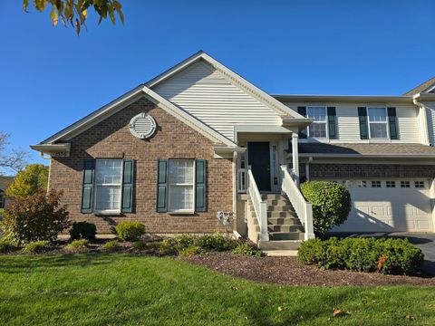 Photo of 1554 Millbrook Drive #1554, Algonquin, IL 60102 (MLS # 12503394) Photo of 1554 Millbrook Drive #1554, Algonquin, IL 60102 (MLS # 12503394)