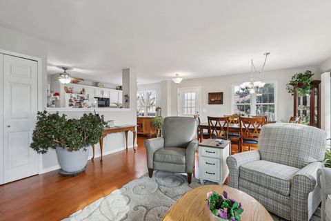 Tiny photo for 1279 Merrimack Court, Crystal Lake, IL 60014 (MLS # 12512800)