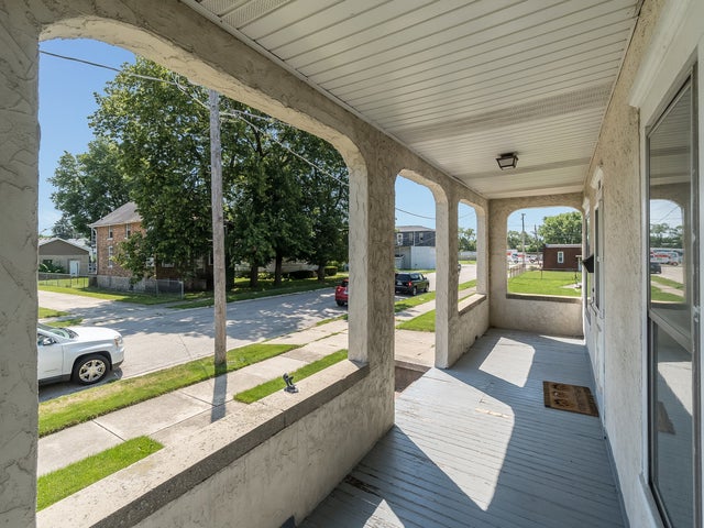 121 Davis Avenue 1