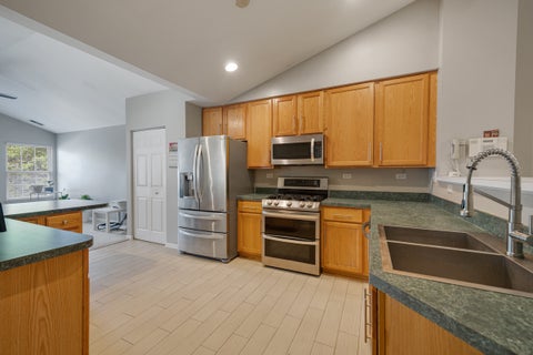 Tiny photo for 3024 Kentshire Circle, Naperville, IL 60564 (MLS # 12743465)