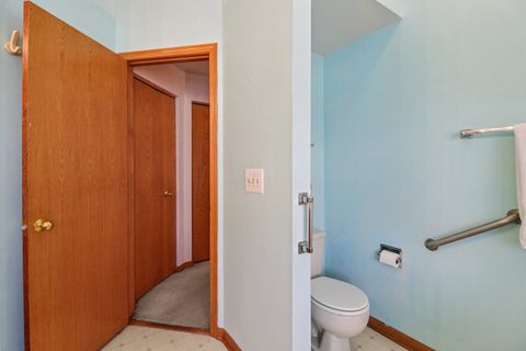 Tiny photo for 842 Deep Woods Court, Grayslake, IL 60030 (MLS # 12544321)