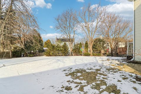 Tiny photo for 842 Deep Woods Court, Grayslake, IL 60030 (MLS # 12544321)