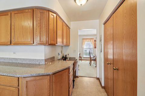 Tiny photo for 842 Deep Woods Court, Grayslake, IL 60030 (MLS # 12544321)