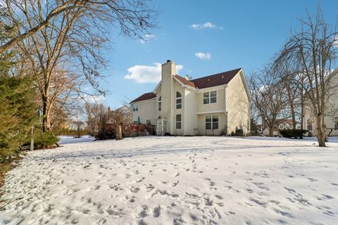 Tiny photo for 842 Deep Woods Court, Grayslake, IL 60030 (MLS # 12544321)