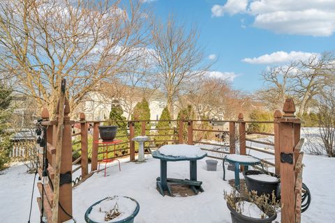 Tiny photo for 842 Deep Woods Court, Grayslake, IL 60030 (MLS # 12544321)