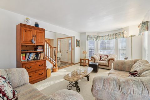 Tiny photo for 842 Deep Woods Court, Grayslake, IL 60030 (MLS # 12544321)