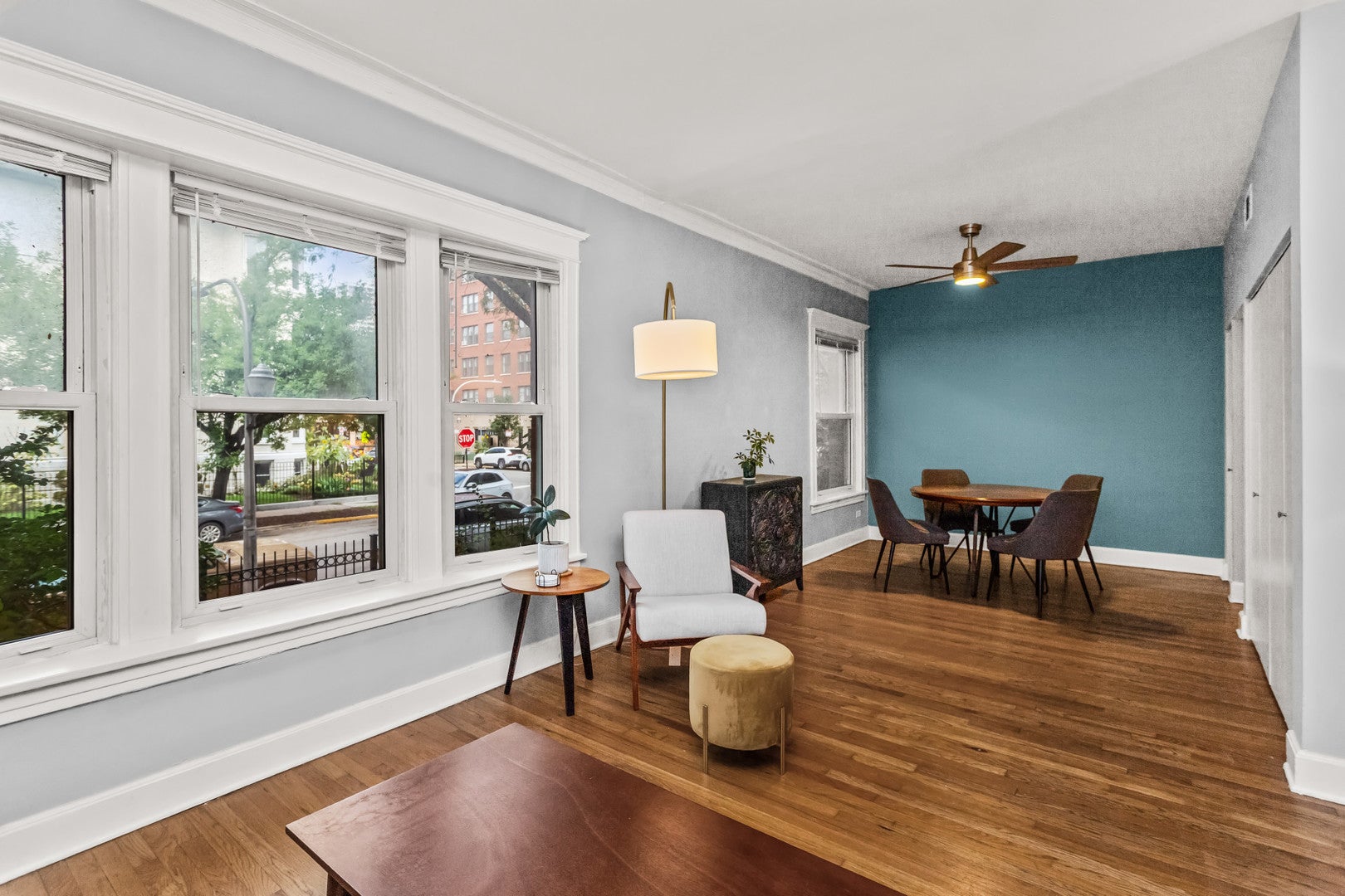805 W Belle Plaine Avenue 103