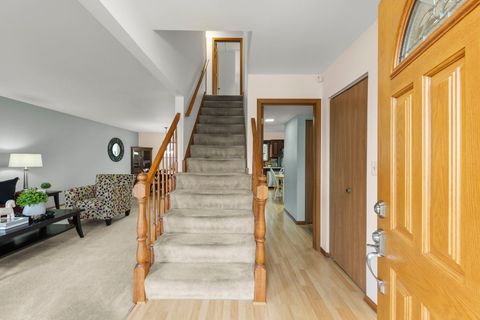 Tiny photo for 1337 Regent Drive, Mundelein, IL 60060 (MLS # 12598735)