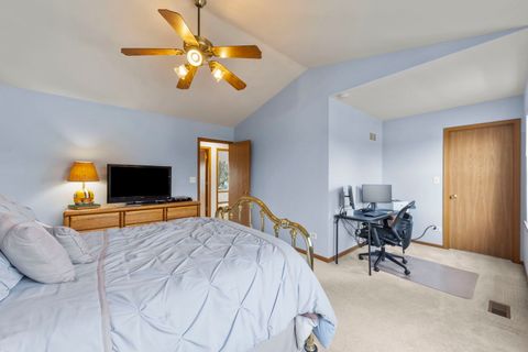 Tiny photo for 1337 Regent Drive, Mundelein, IL 60060 (MLS # 12598735)