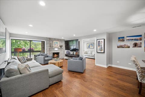Tiny photo for 3741 Mission Hills Road #208, Northbrook, IL 60062 (MLS # 12713933)