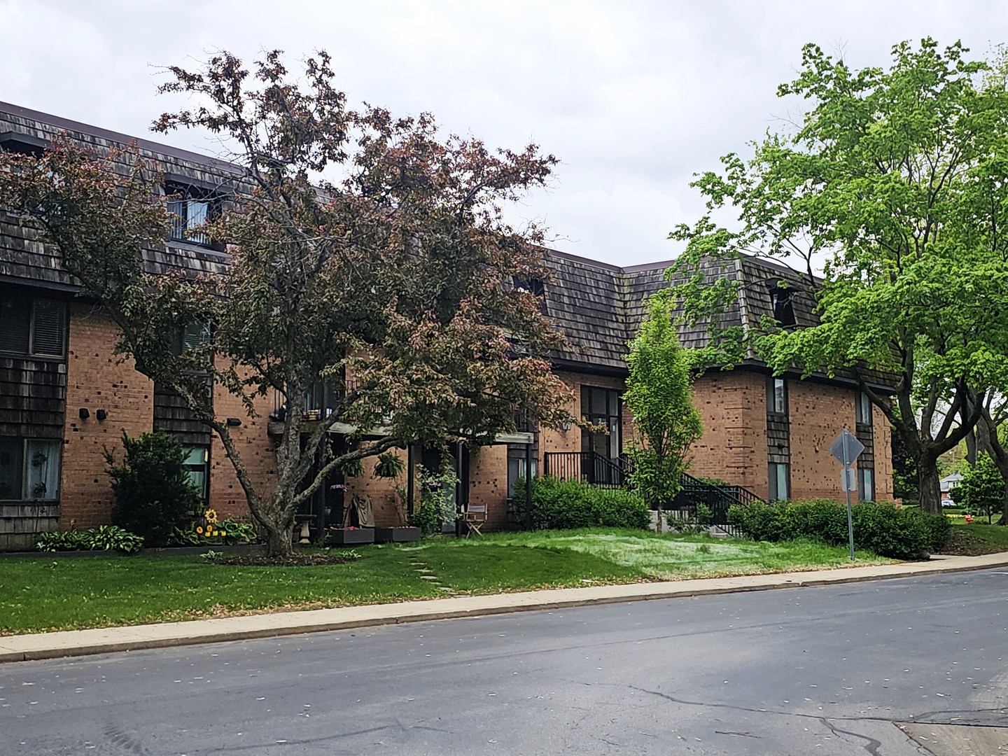 2 Oak Creek Drive 3207