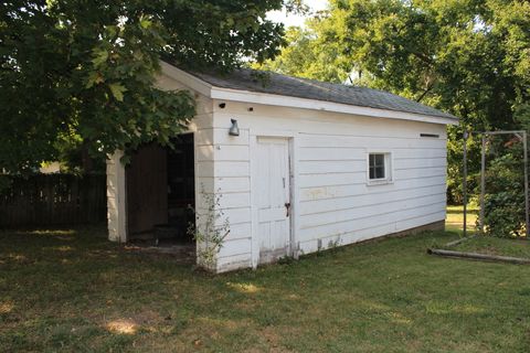 Tiny photo for 727 N Grant Street, Clinton, IL 61727 (MLS # 12465306)