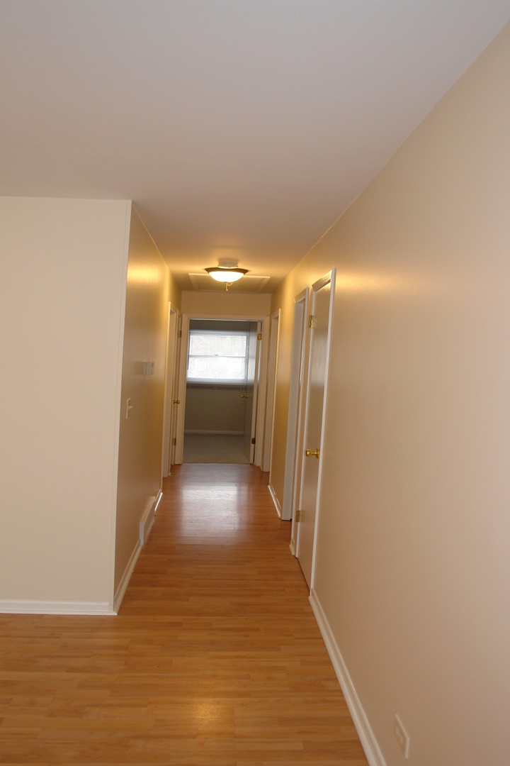 1221 Meadowbrook Drive