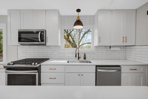 Tiny photo for 85 Larch Road, Frankfort, IL 60423 (MLS # 12586166)