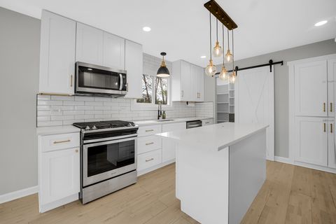 Tiny photo for 85 Larch Road, Frankfort, IL 60423 (MLS # 12586166)