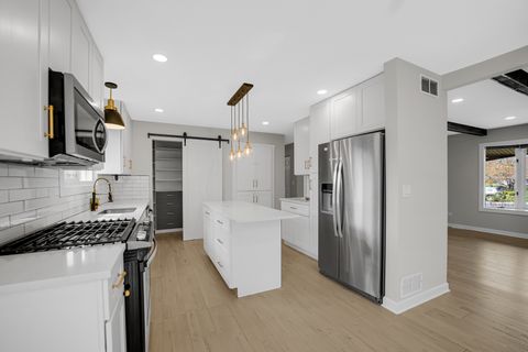 Tiny photo for 85 Larch Road, Frankfort, IL 60423 (MLS # 12586166)