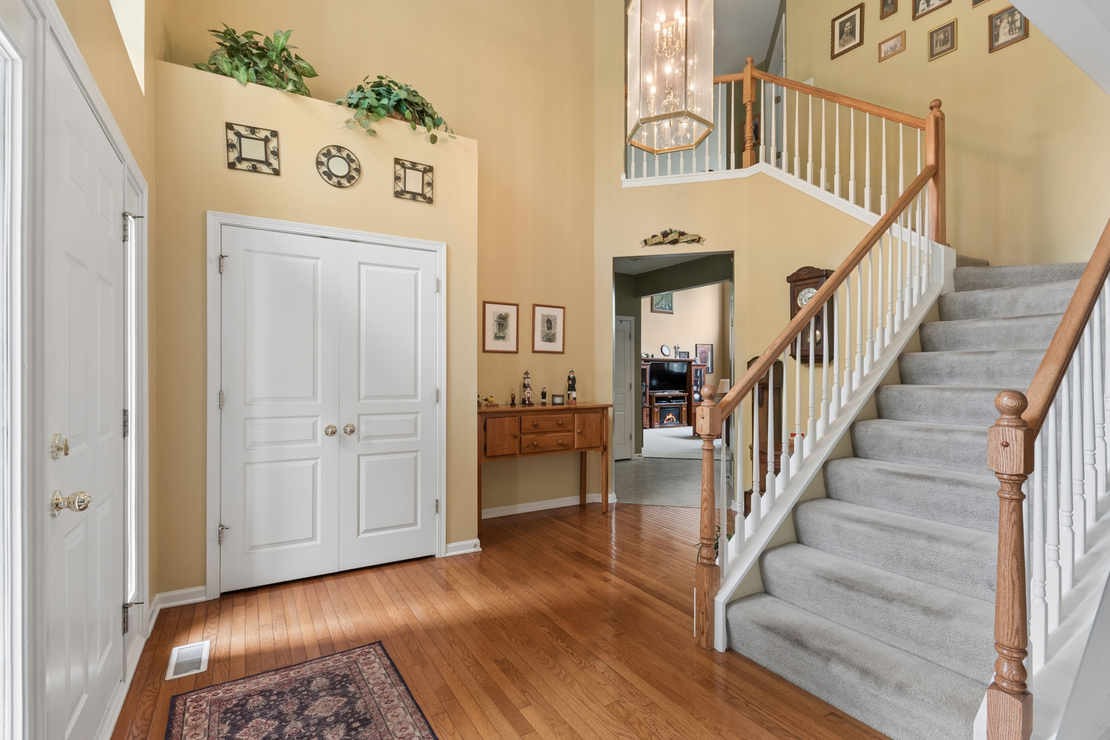 24132 Norfolk Lane