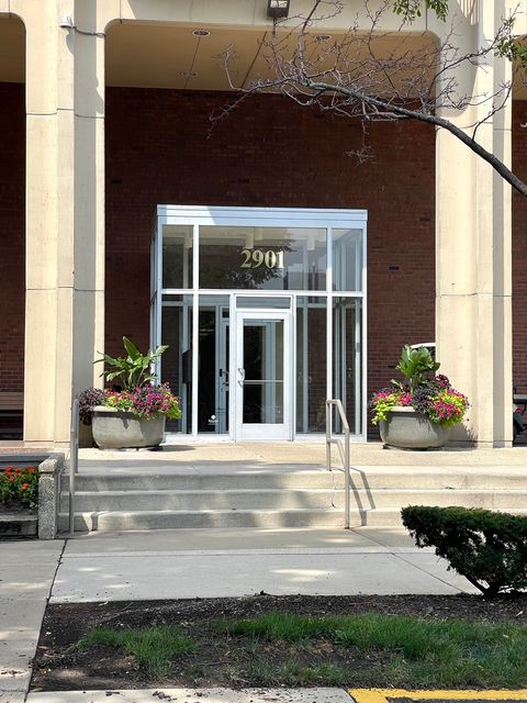 Tiny photo for 2901 S MICHIGAN Avenue #2109, Chicago, IL 60616 (MLS # 12455641)