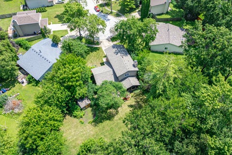 Tiny photo for 30W280 Holyoke Court, Warrenville, IL 60555 (MLS # 12725817)