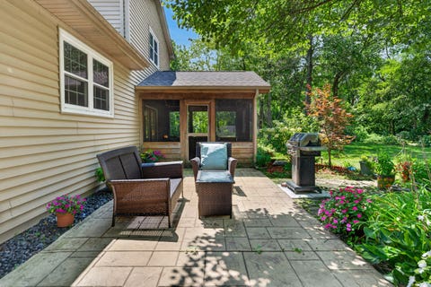 Tiny photo for 30W280 Holyoke Court, Warrenville, IL 60555 (MLS # 12725817)