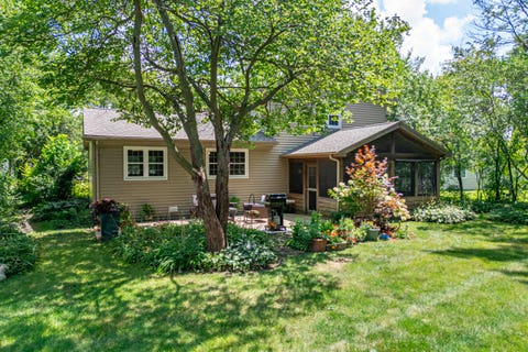 Tiny photo for 30W280 Holyoke Court, Warrenville, IL 60555 (MLS # 12725817)