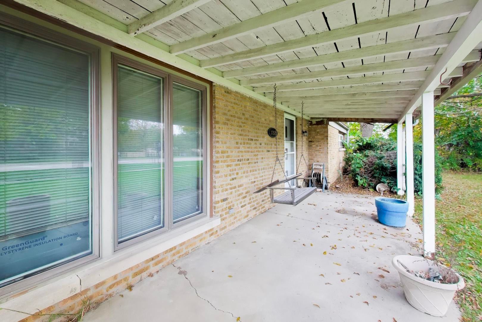 1752 Shermer Road