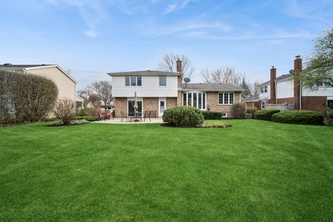 Tiny photo for 3712 Winnetka Road, Glenview, IL 60026 (MLS # 12614705)
