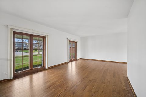 Tiny photo for 3712 Winnetka Road, Glenview, IL 60026 (MLS # 12614705)