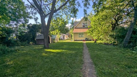 Tiny photo for 327 E 136th Place, Chicago, IL 60827 (MLS # 12679802)