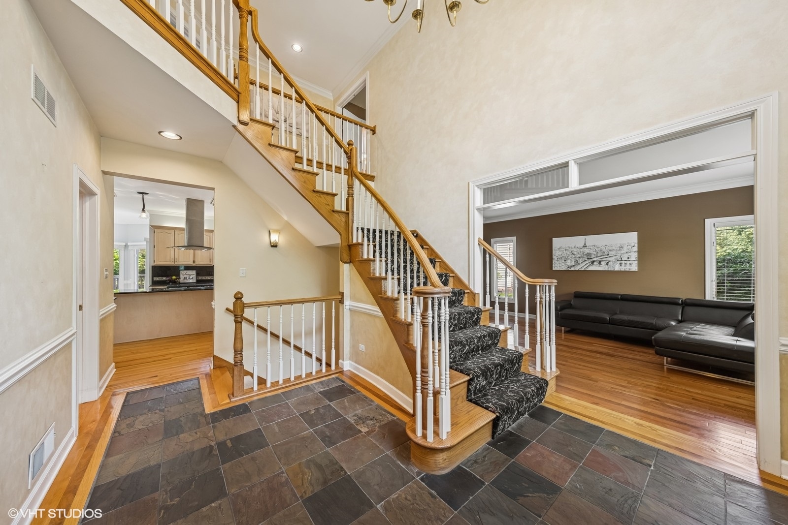4332 Camelot Circle