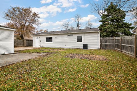 Tiny photo for 4301 Greenbrier Lane, Richton Park, IL 60471 (MLS # 12523389)
