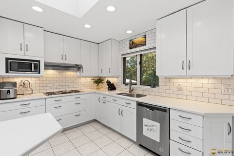 Tiny photo for 1773 Winthrop Road, Highland Park, IL 60035 (MLS # 12489004)