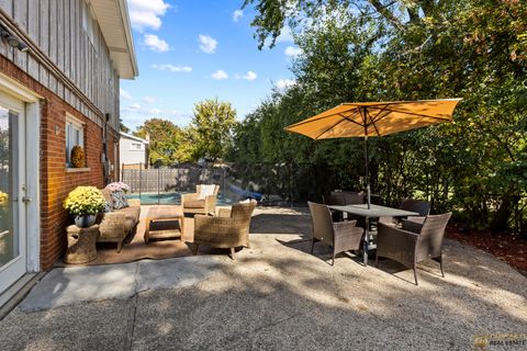 Tiny photo for 1773 Winthrop Road, Highland Park, IL 60035 (MLS # 12489004)