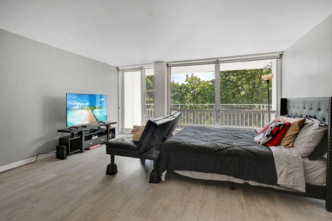 Tiny photo for 601 E 32nd Street #403, Chicago, IL 60616 (MLS # 12668825)