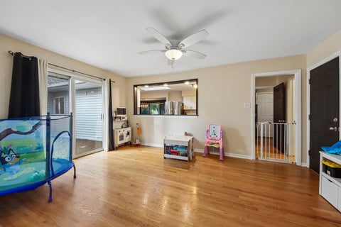 Tiny photo for Lindenhurst, IL 60046 (MLS # 12740825)