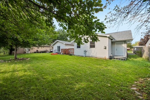 Tiny photo for Lindenhurst, IL 60046 (MLS # 12740825)