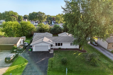 Tiny photo for Lindenhurst, IL 60046 (MLS # 12740825)