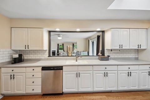 Tiny photo for Lindenhurst, IL 60046 (MLS # 12740825)