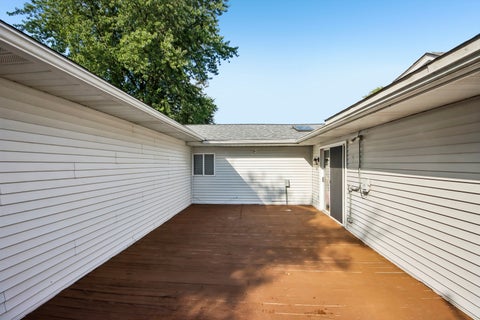 Tiny photo for Lindenhurst, IL 60046 (MLS # 12740825)