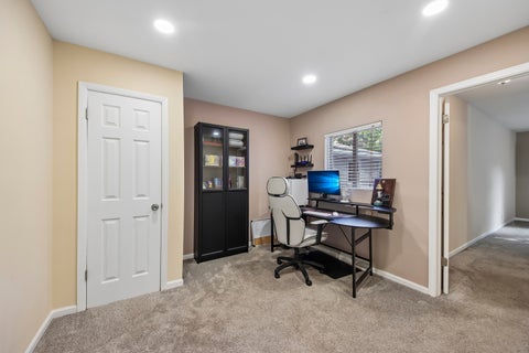 Tiny photo for Lindenhurst, IL 60046 (MLS # 12740825)
