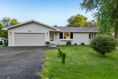Tiny photo for Lindenhurst, IL 60046 (MLS # 12740825)