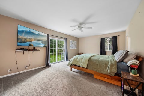 Tiny photo for Lindenhurst, IL 60046 (MLS # 12740825)